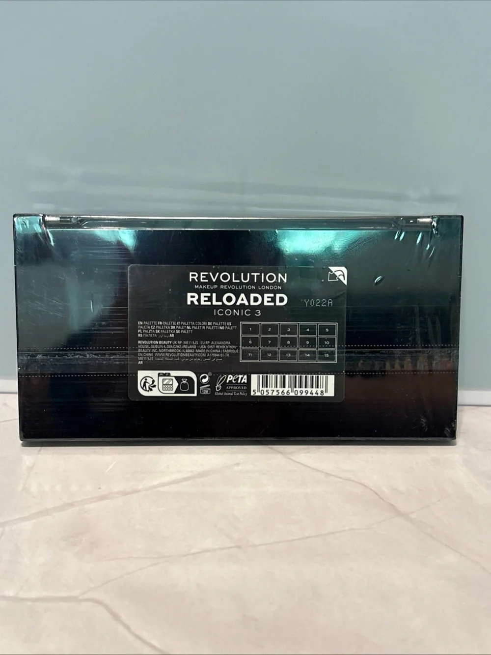 Revolution Reloaded Iconic 3 Eyeshadow Pallet